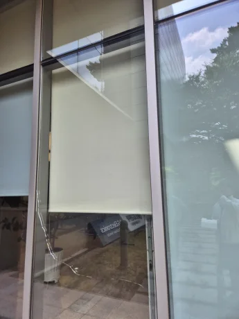 복층유리 LG디스플레이단지 유리파손으로 인한 교체건입니다