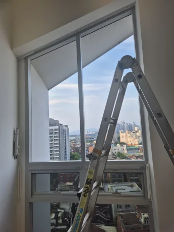 이형 삼중유리 이형 삼중유리 교체시공